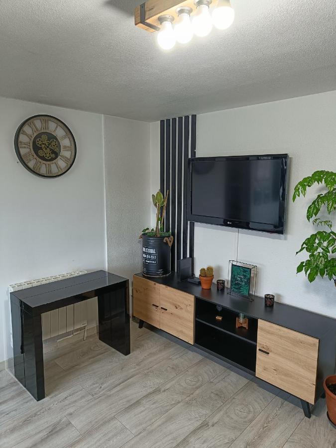 Charmant Appartement Avec Vue Marina Сен-Киприен Екстериор снимка