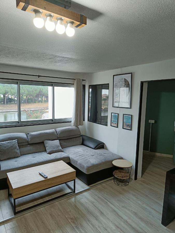 Charmant Appartement Avec Vue Marina Сен-Киприен Екстериор снимка